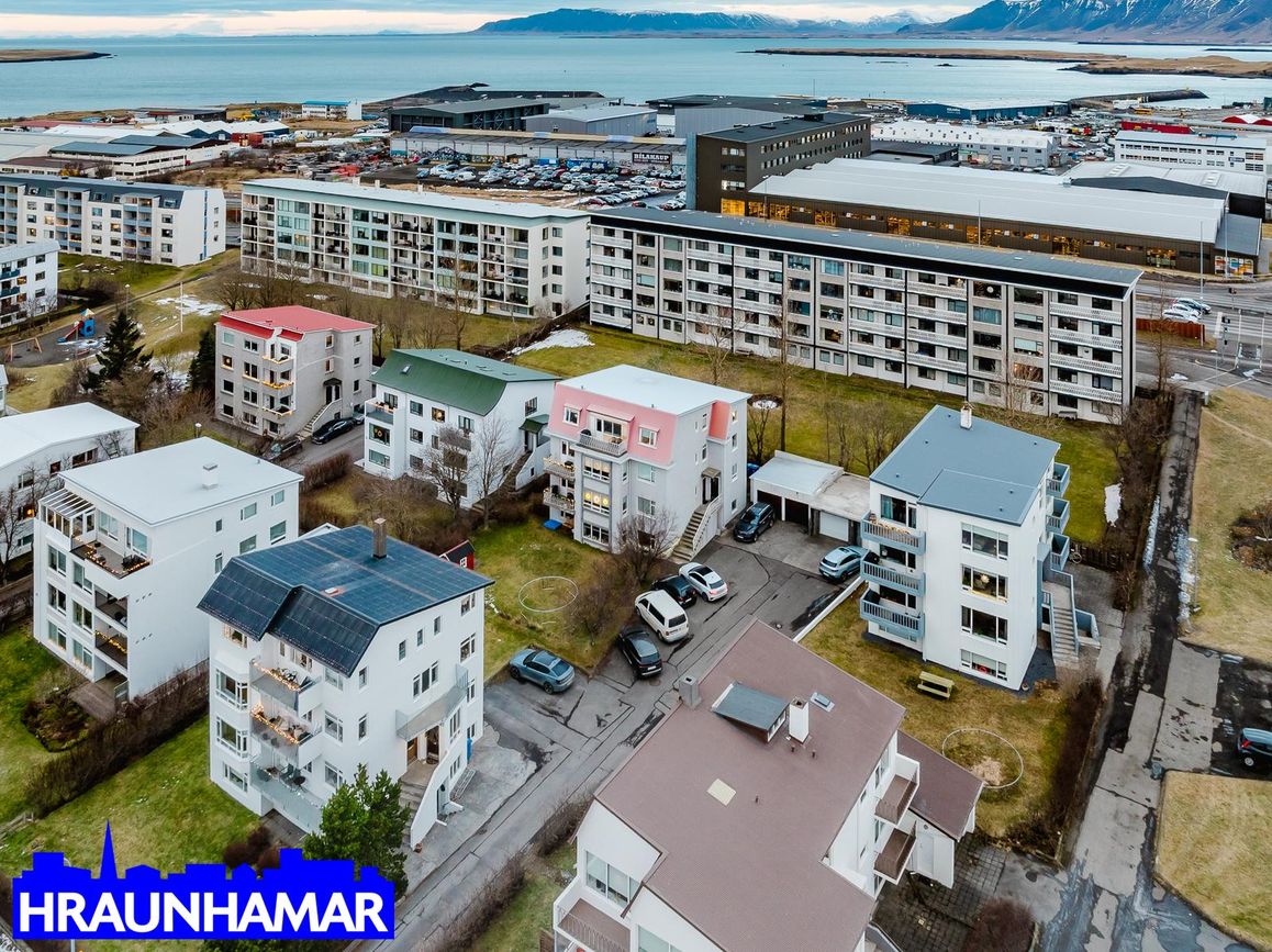 Rauðalækur 69, 105 Reykjavík