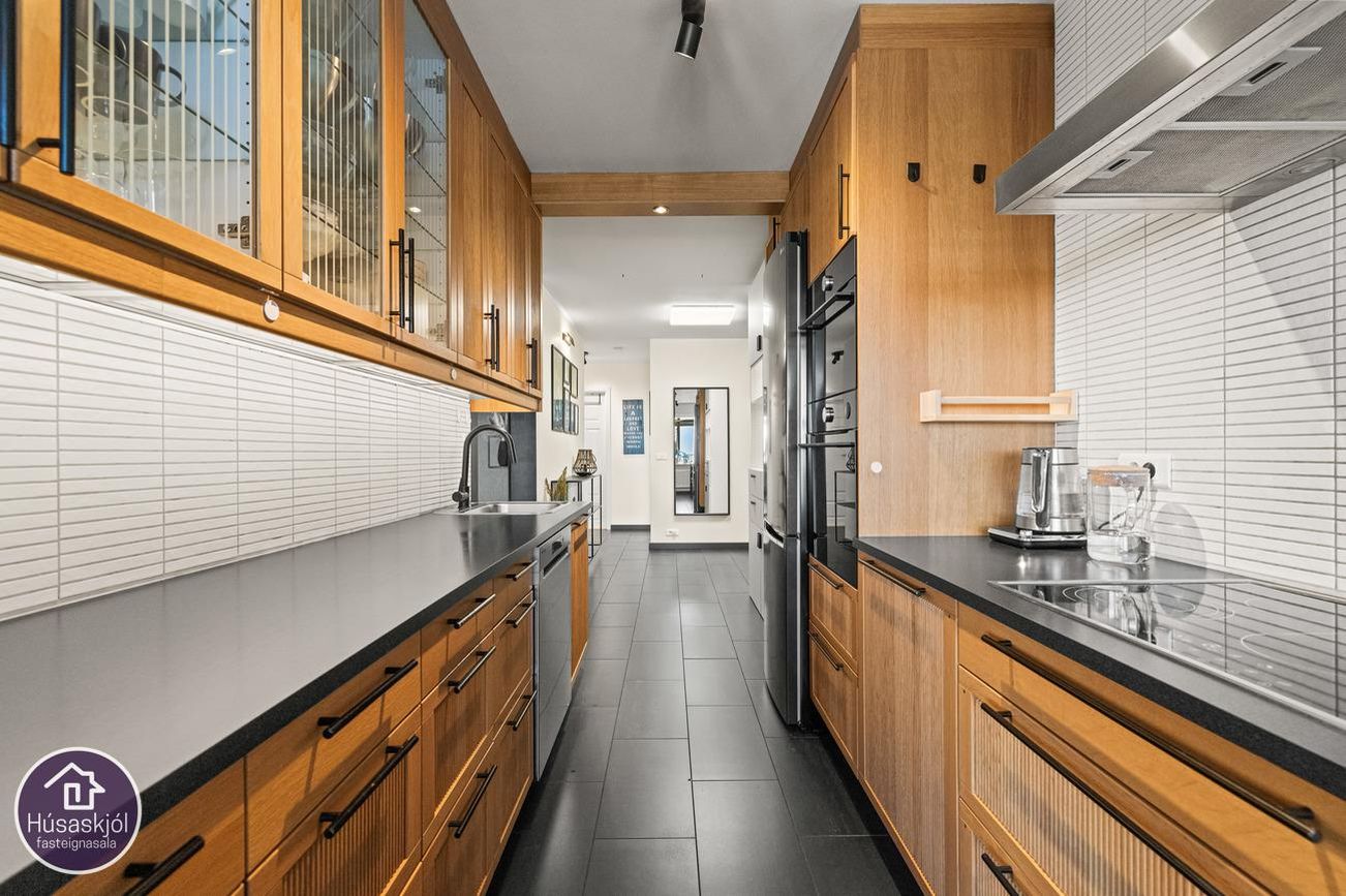 Dúfnahólar 2 - 0305, 111 Reykjavík