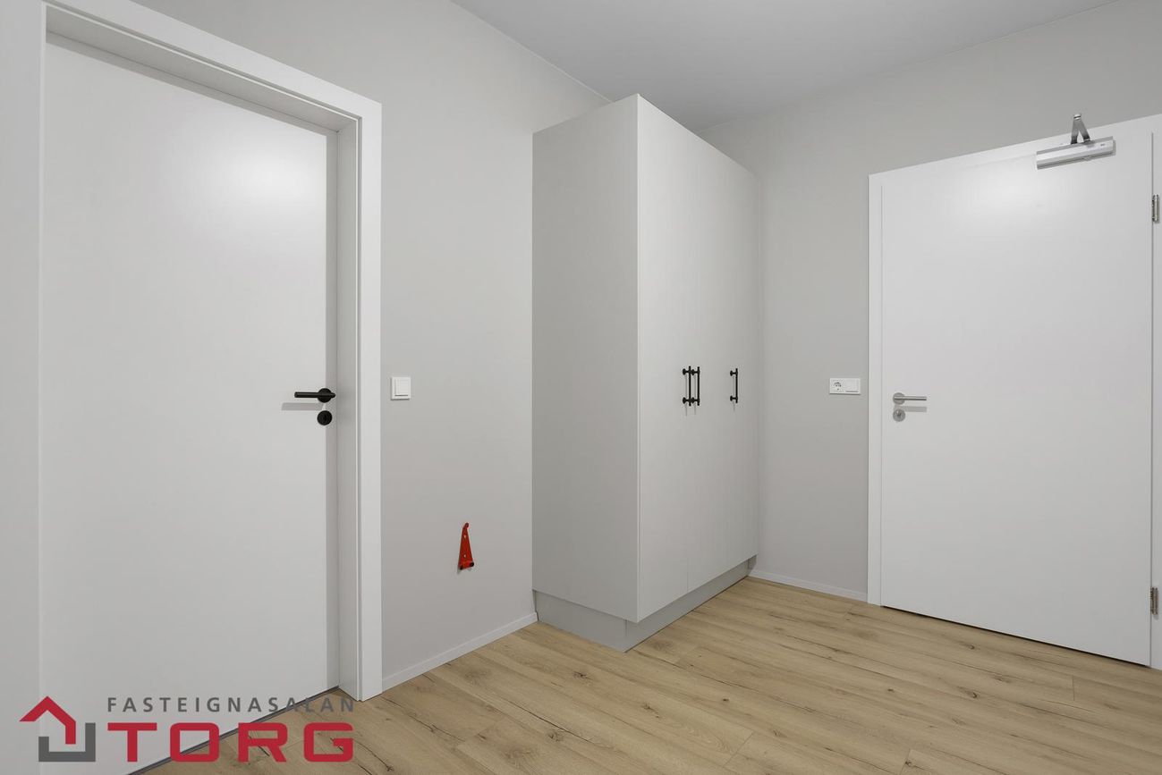 Lautargata 5, 210 Garðabær