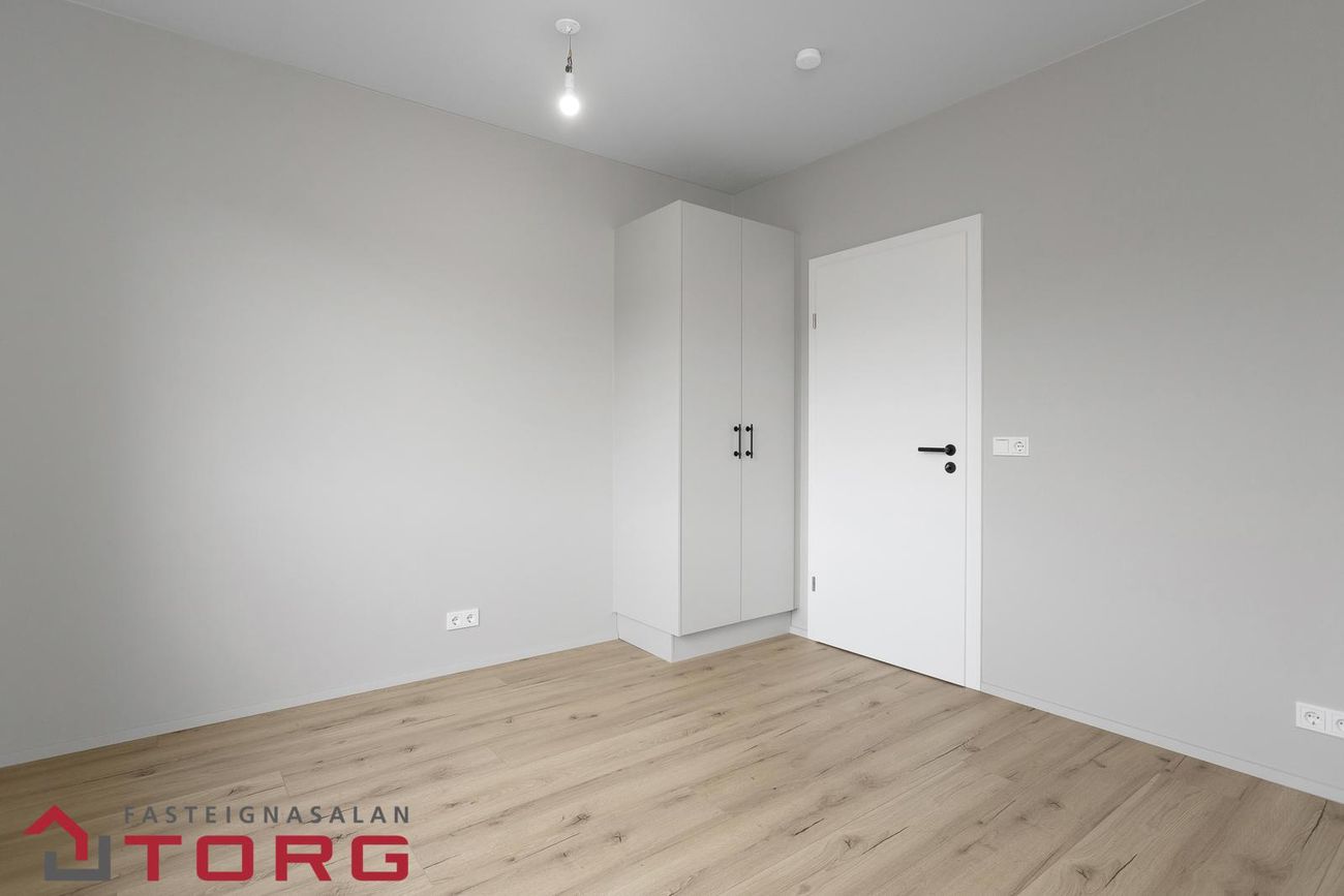 Lautargata 5, 210 Garðabær