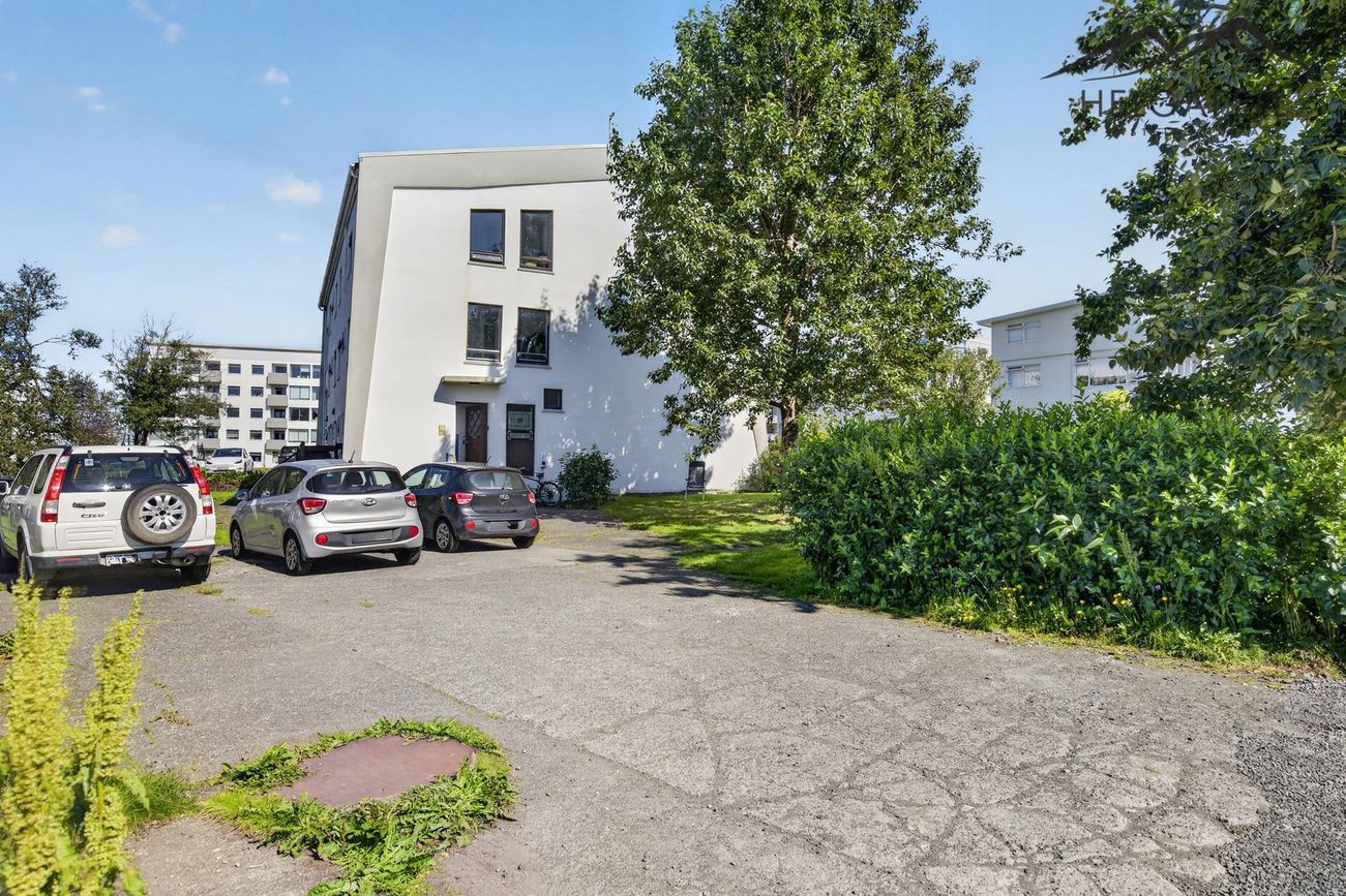 Brekkulækur 1 - 0201, 105 Reykjavík
