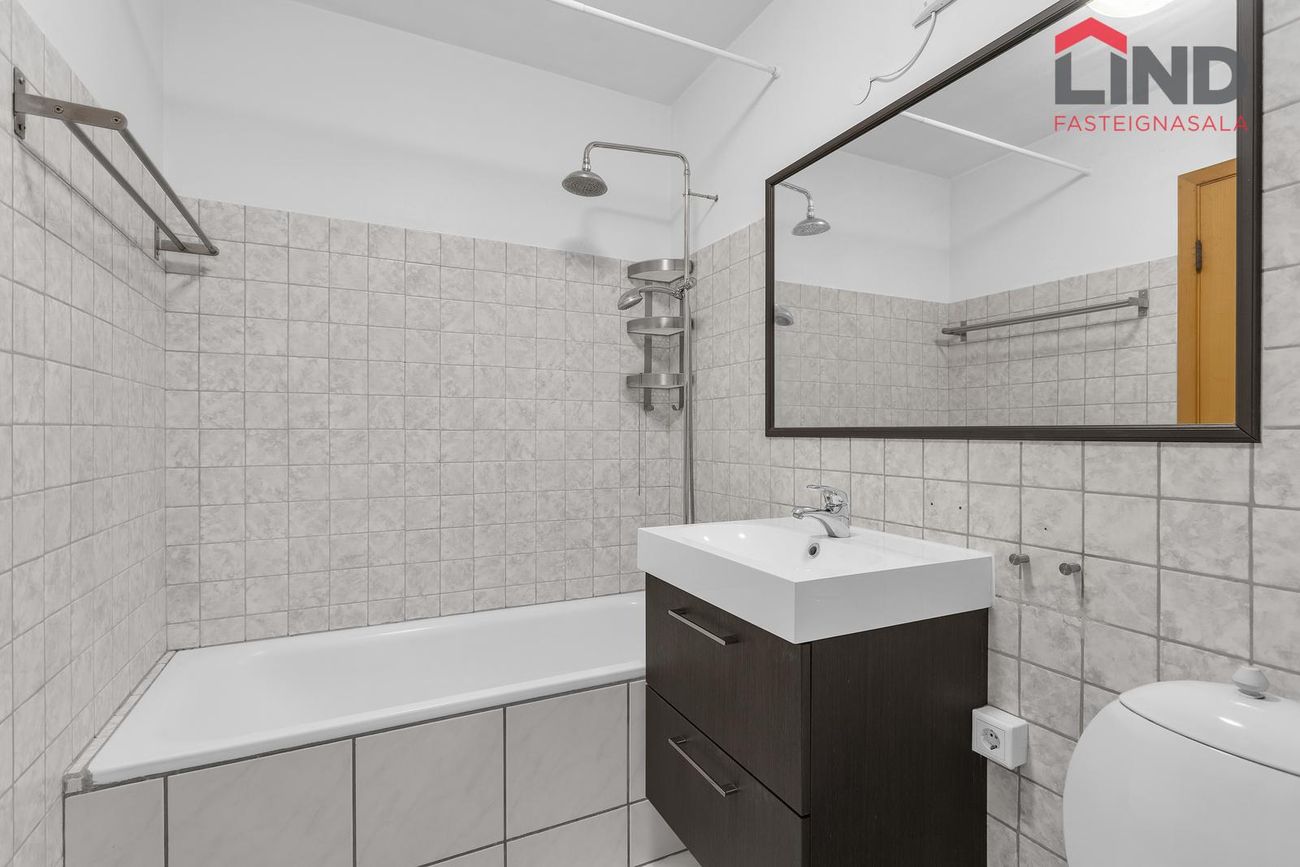 Dalaland 3 - 0101, 108 Reykjavík