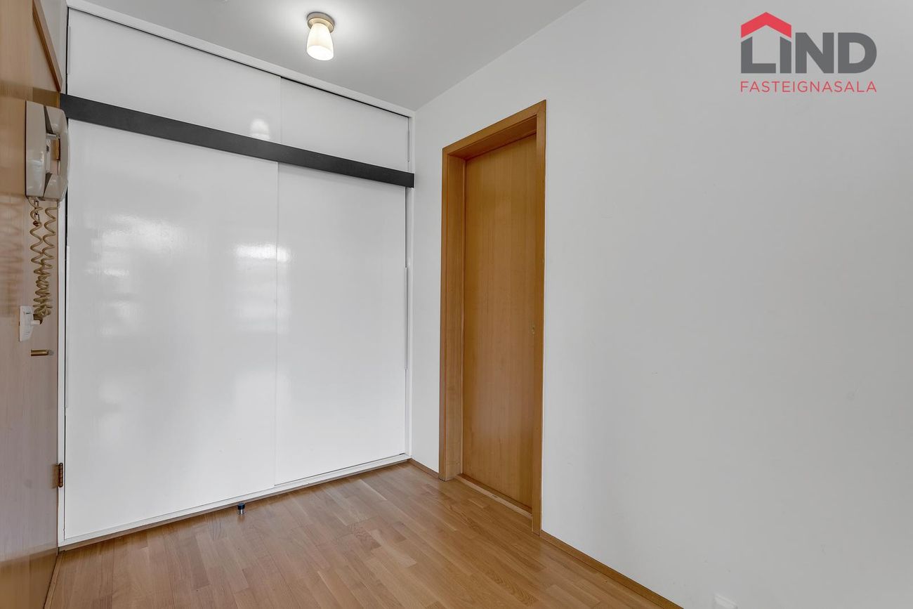 Dalaland 3 - 0101, 108 Reykjavík