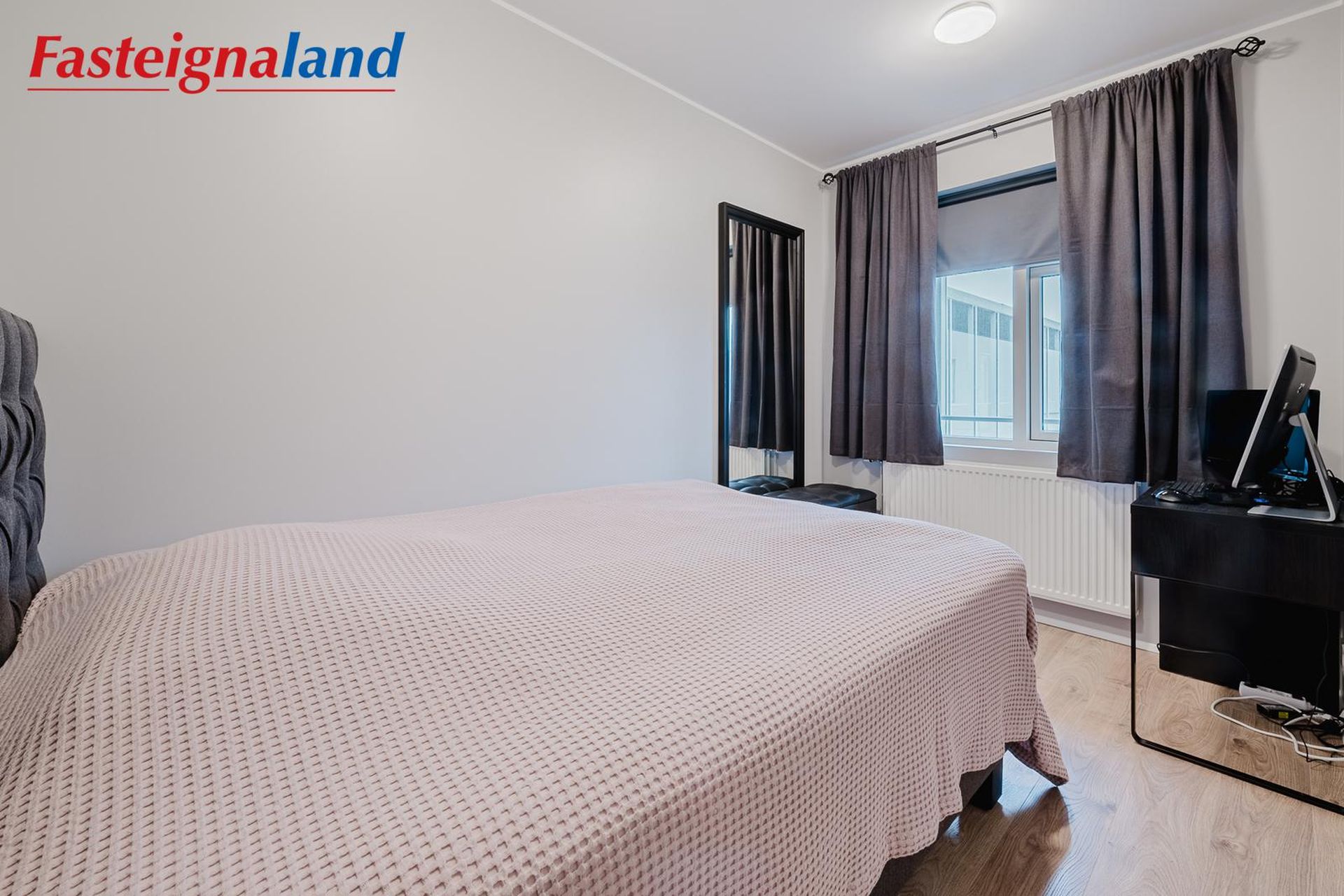 Asparskógar 1, 300 Akranes