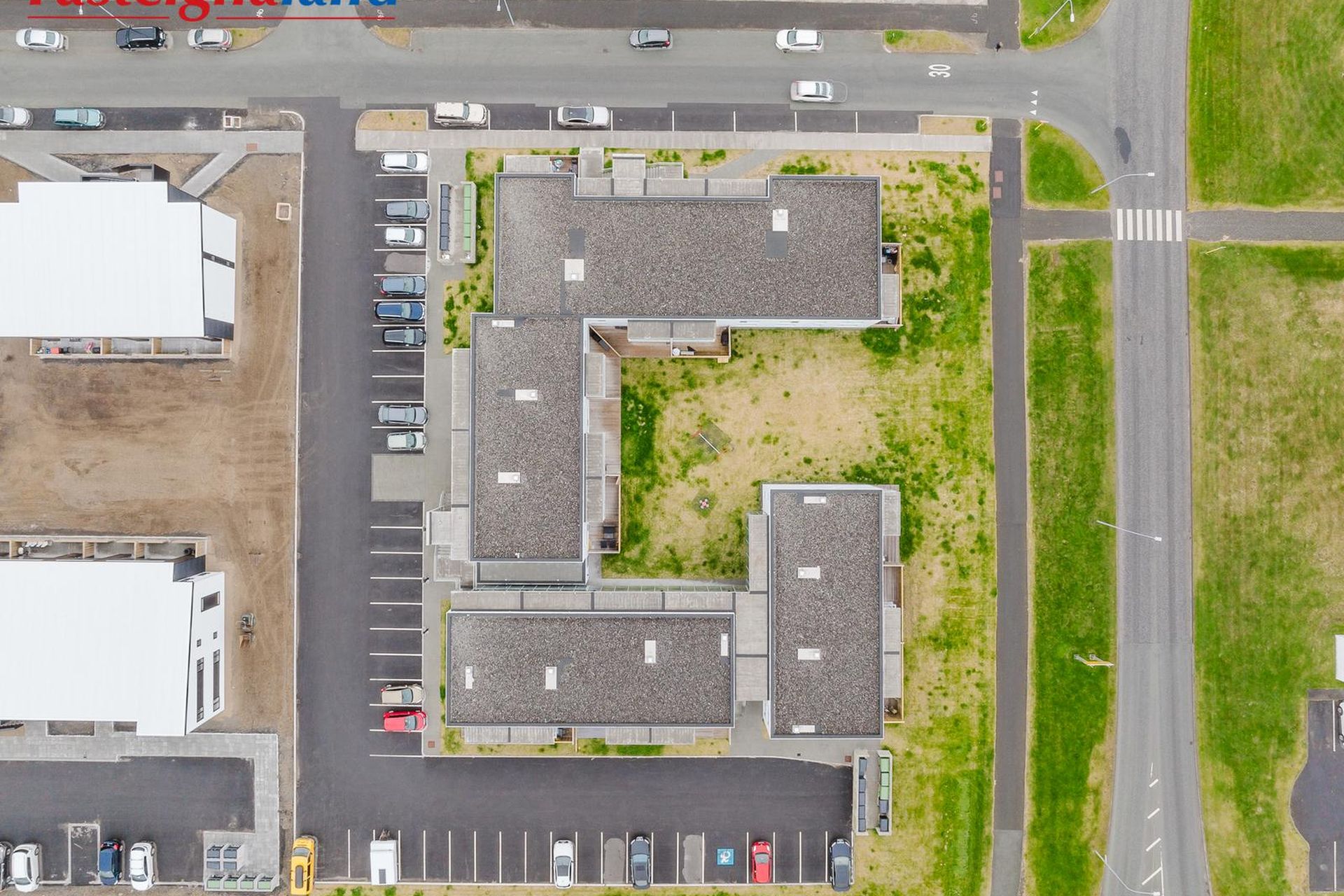 Asparskógar 1, 300 Akranes