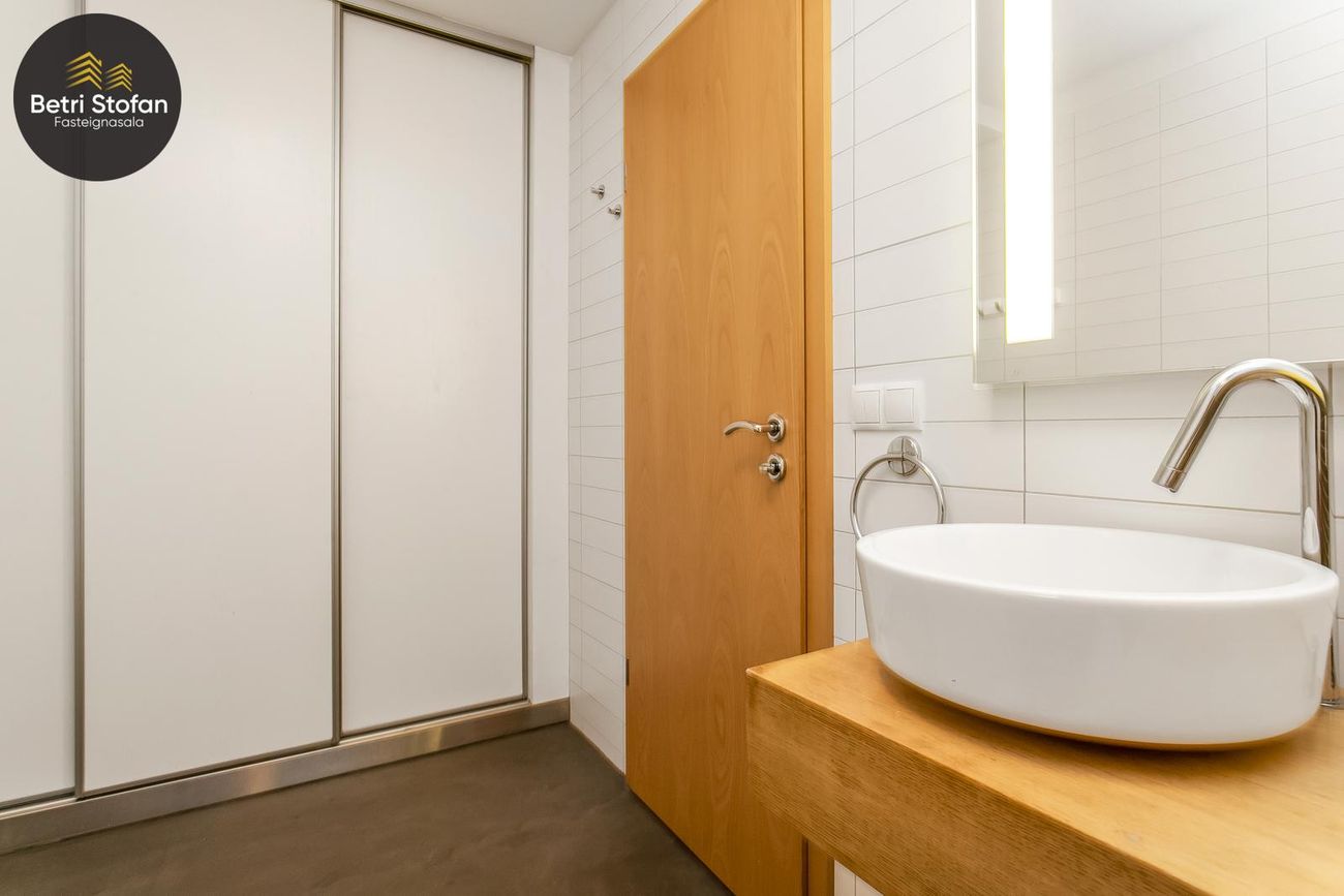 Álagrandi 8, 107 Reykjavík