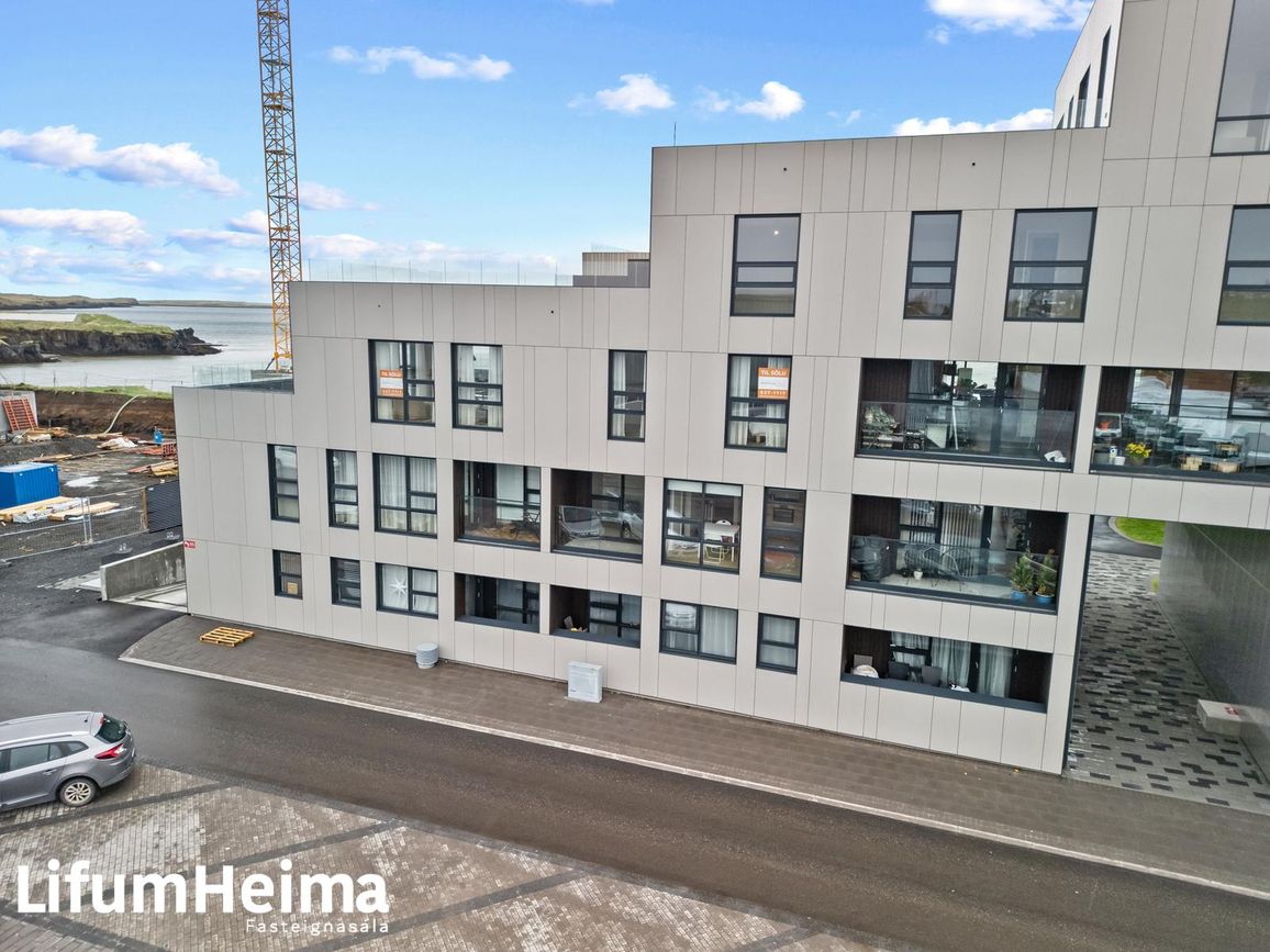 Jöfursbás 5, 112 Reykjavík