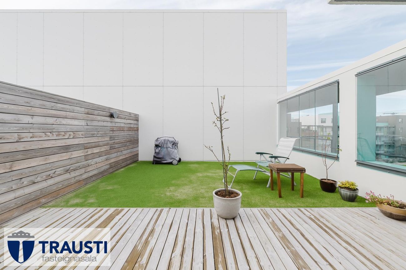 Hlíðarfótur 19 - 0415, 102 Reykjavík