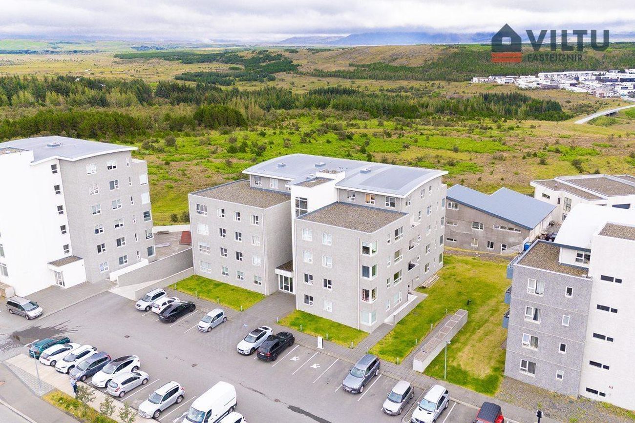 Skyggnisbraut 28 26-28, 113 Reykjavík