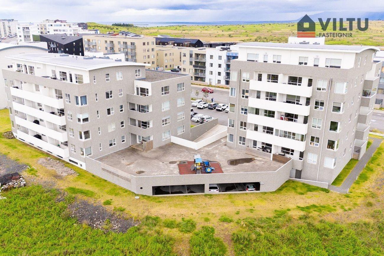 Skyggnisbraut 28 26-28, 113 Reykjavík
