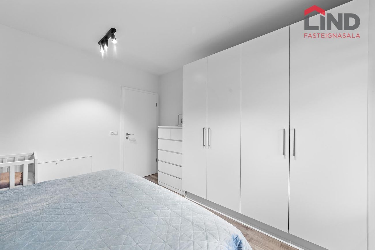 Dalsbraut 6, 260 Reykjanesbær