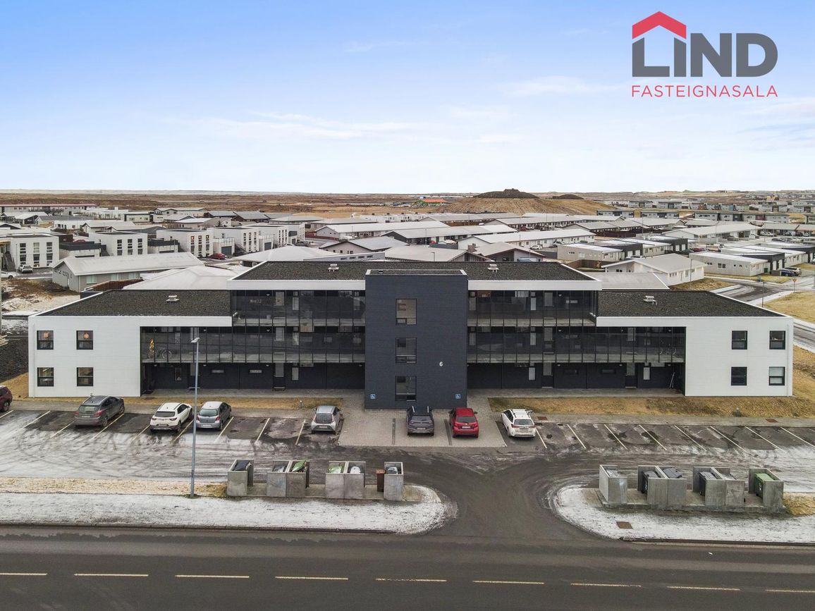 Dalsbraut 6, 260 Reykjanesbær