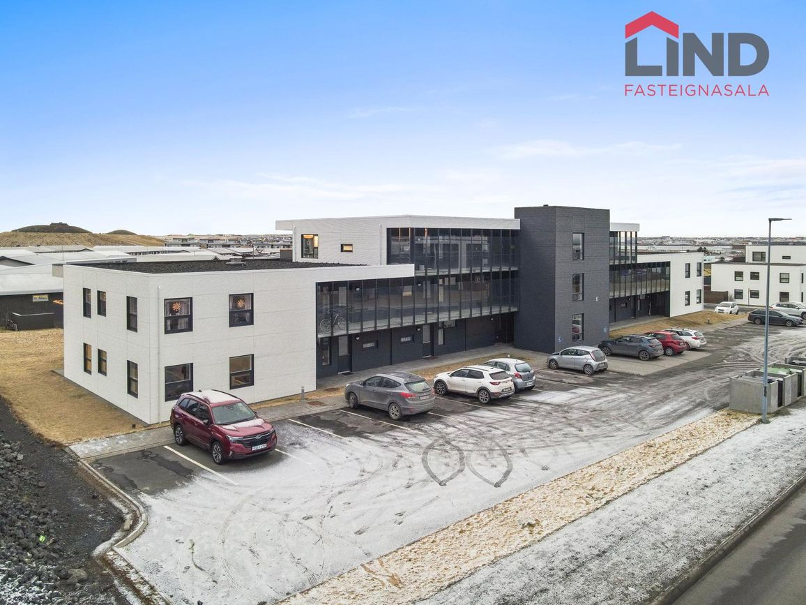 Dalsbraut 6, 260 Reykjanesbær