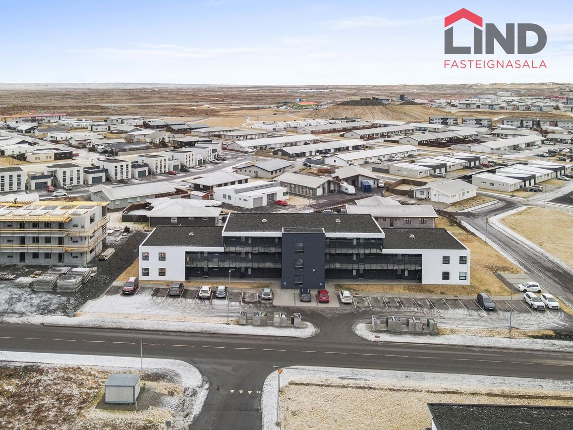 Dalsbraut 6, 260 Reykjanesbær