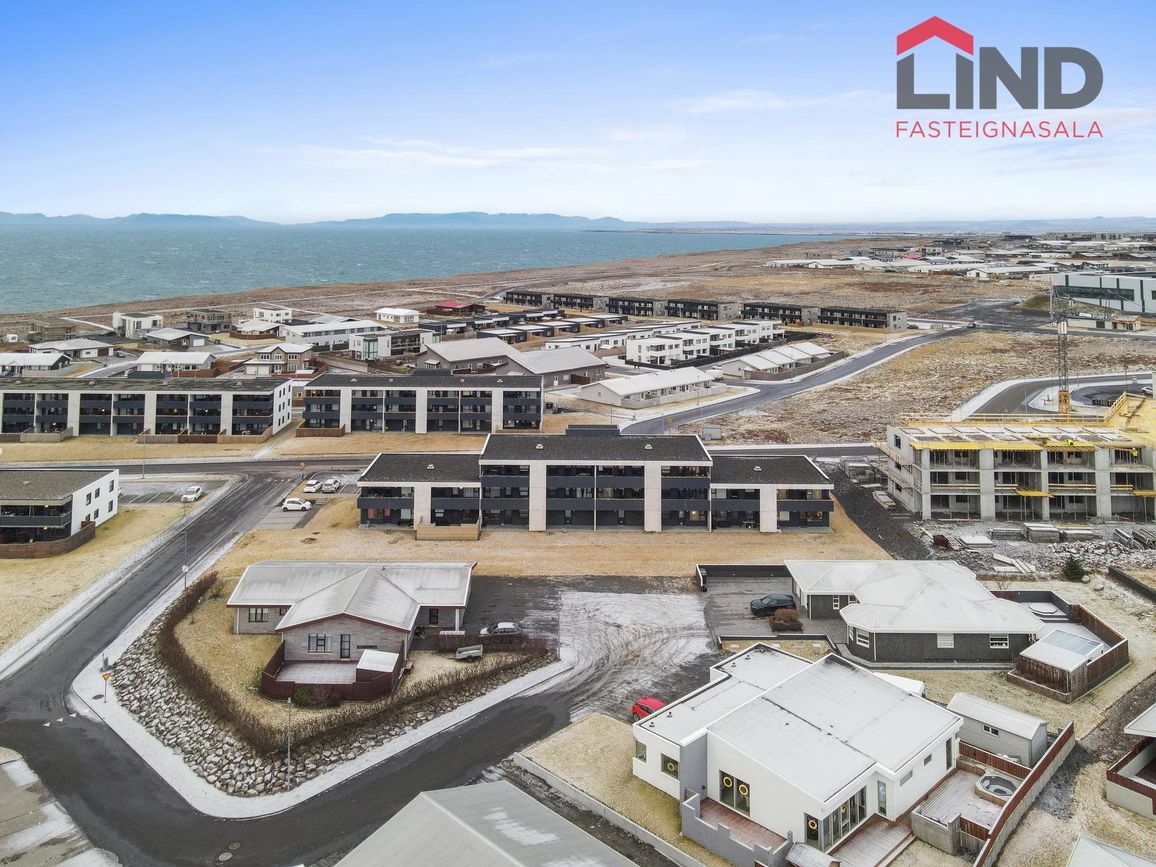 Dalsbraut 6, 260 Reykjanesbær