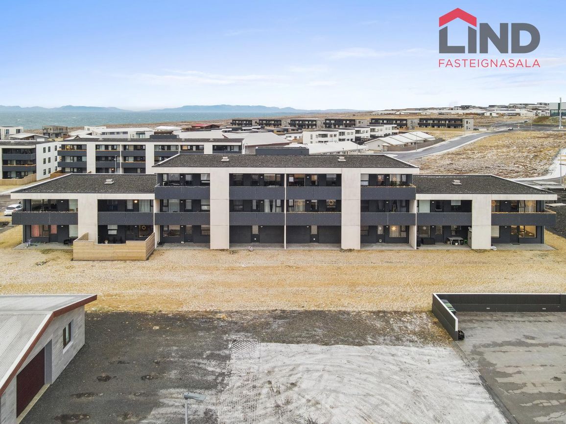 Dalsbraut 6, 260 Reykjanesbær