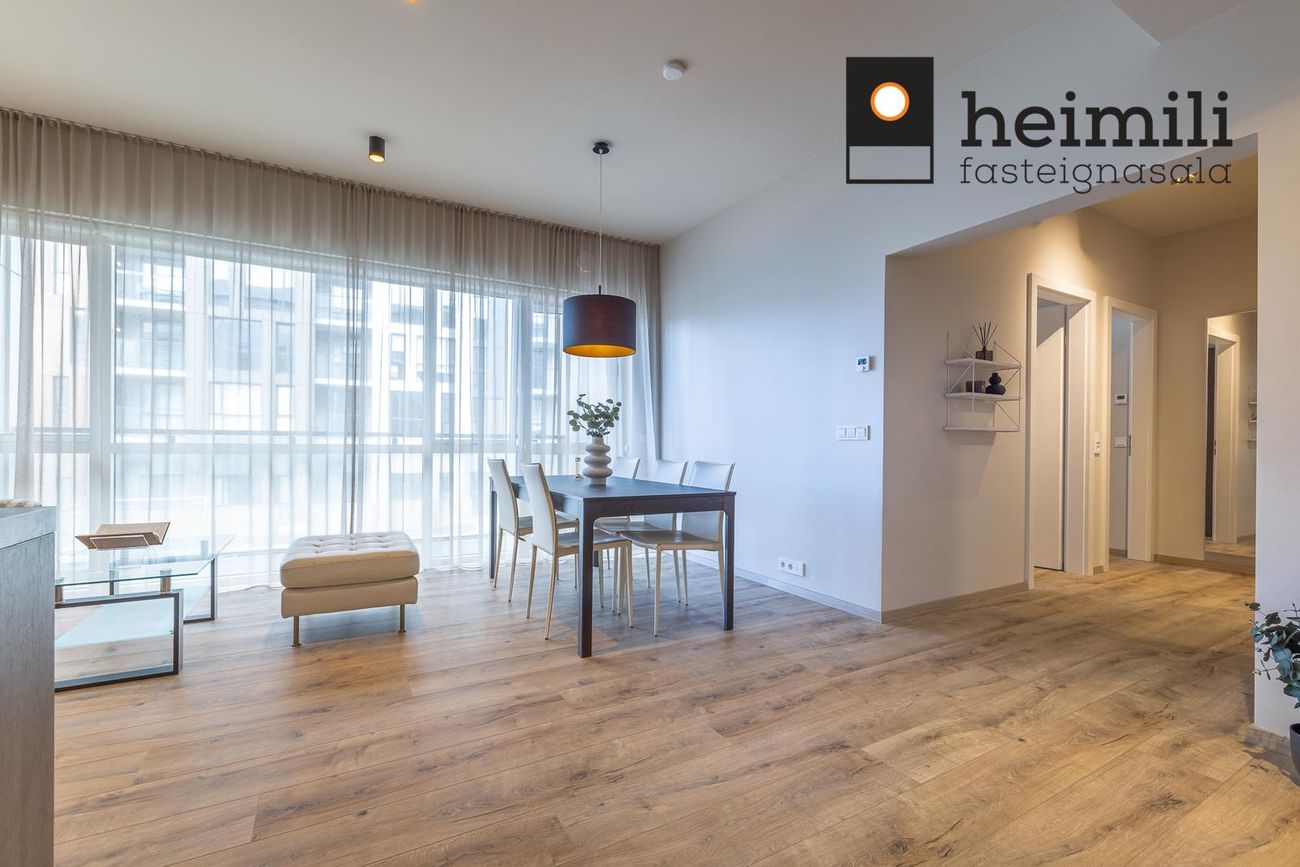 Grensásvegur 1E, 108 Reykjavík