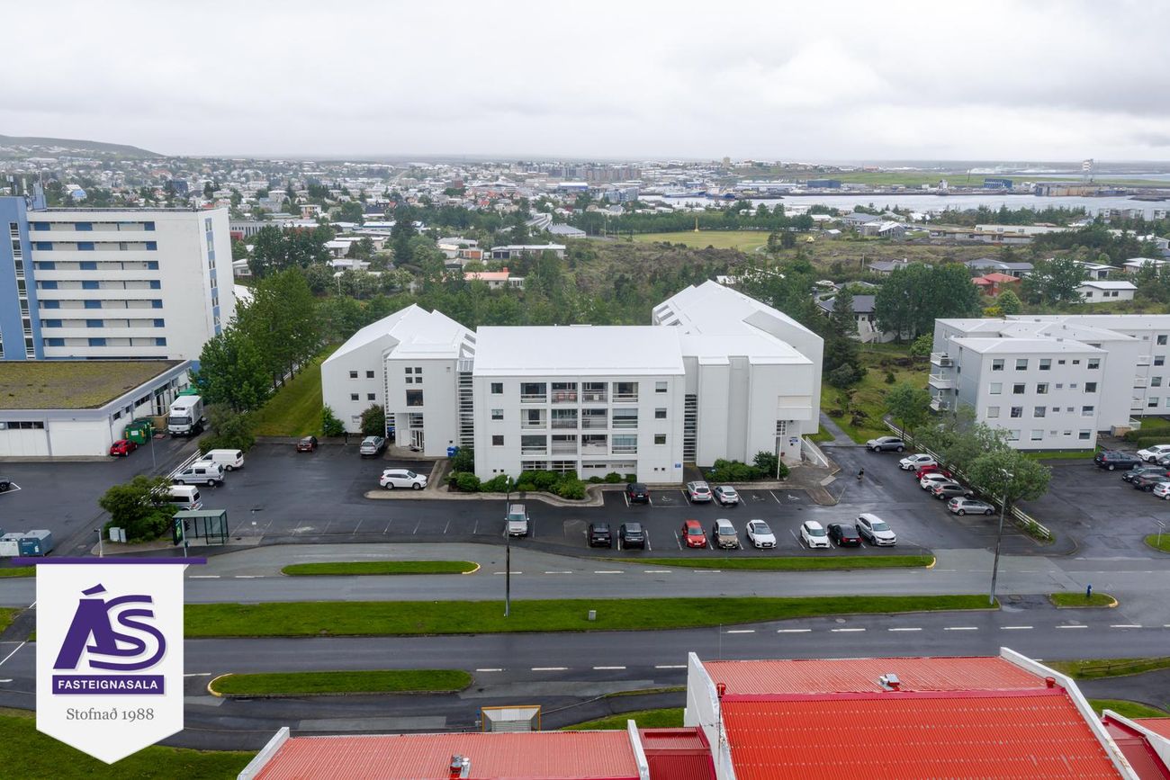 Hjallabraut 33, 220 Hafnarfjörður