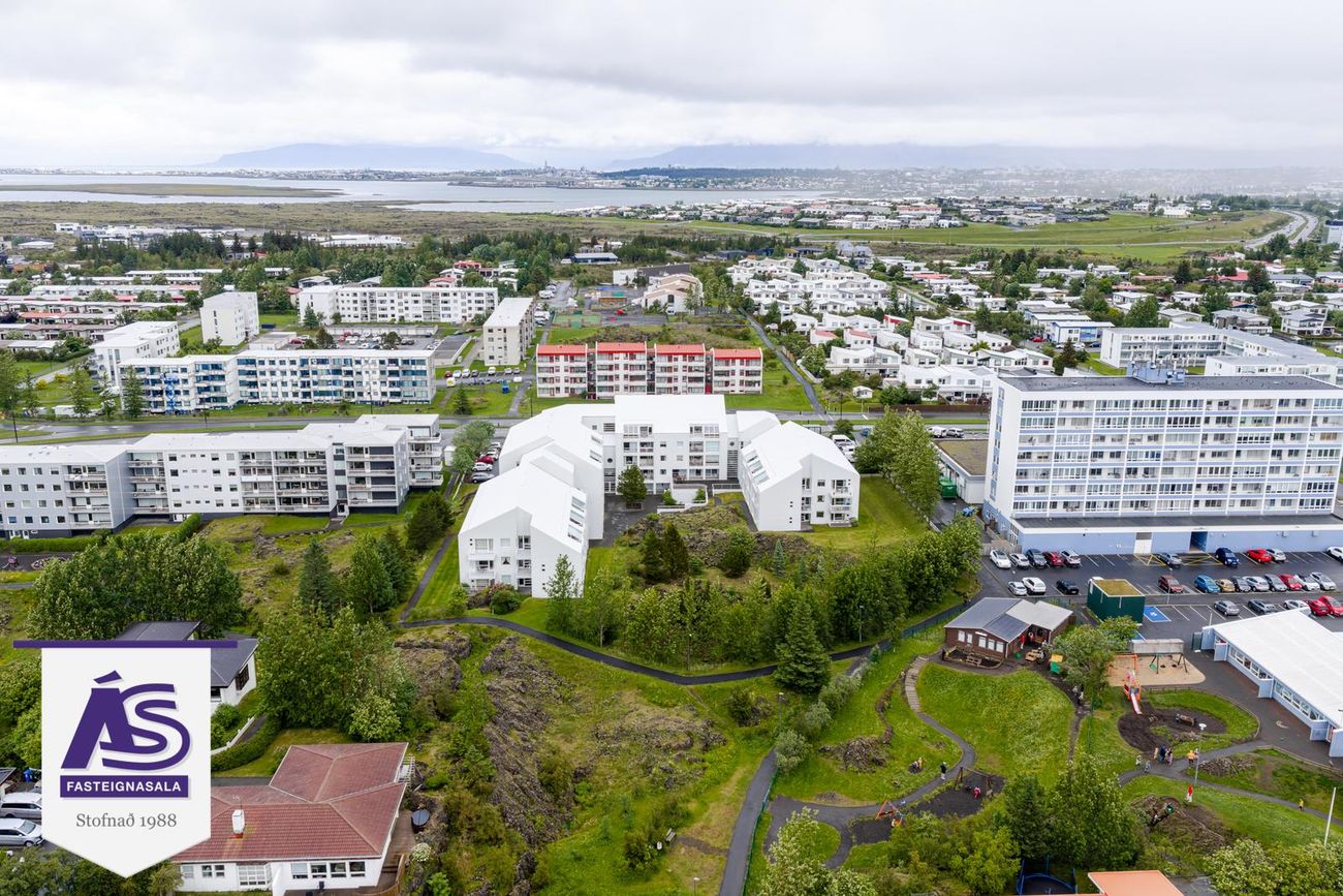 Hjallabraut 33, 220 Hafnarfjörður