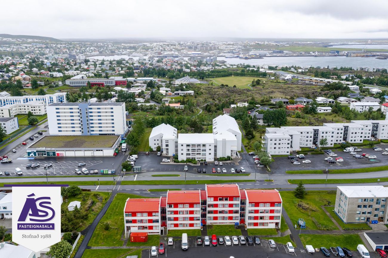 Hjallabraut 33, 220 Hafnarfjörður