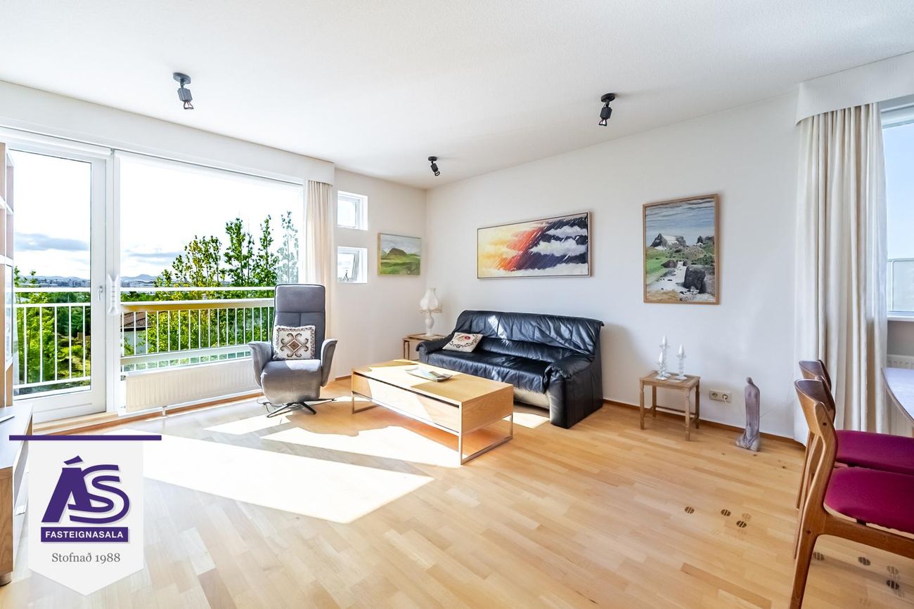 Hjallabraut 33, 220 Hafnarfjörður