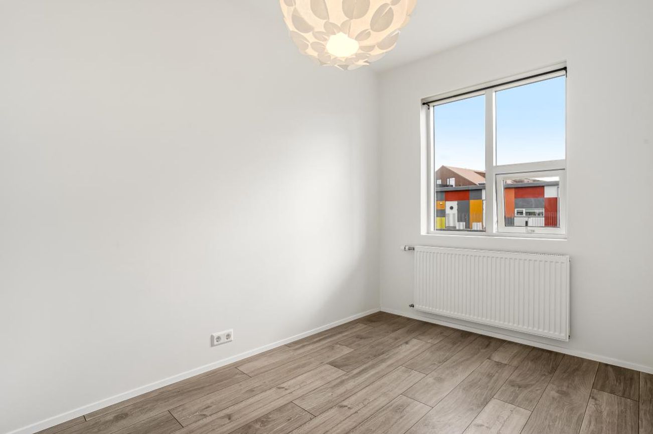 Jöfursbás 11D, 112 Reykjavík