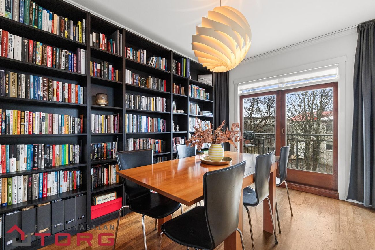 Barmahlíð 23, 105 Reykjavík