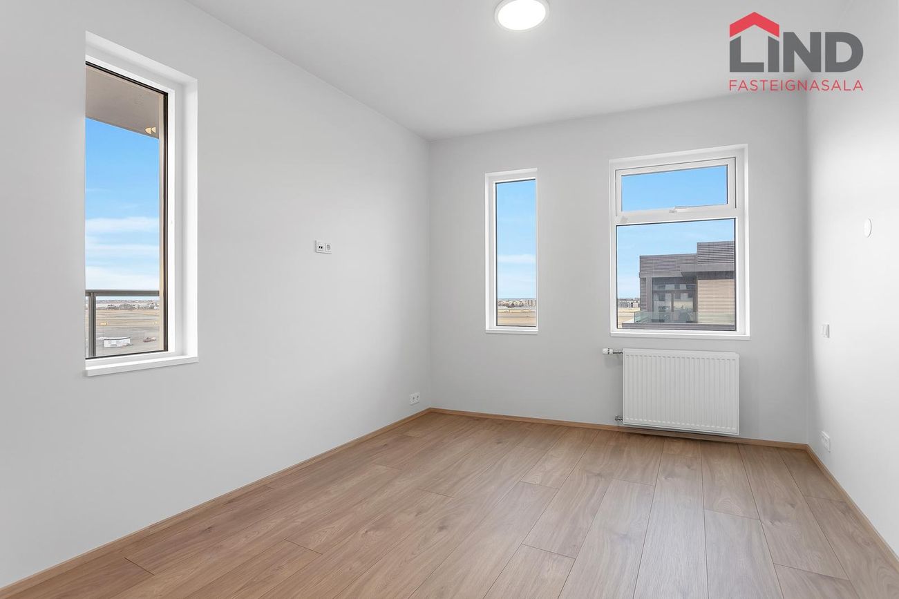 Fálkahlíð 5 - 0326, 102 Reykjavík