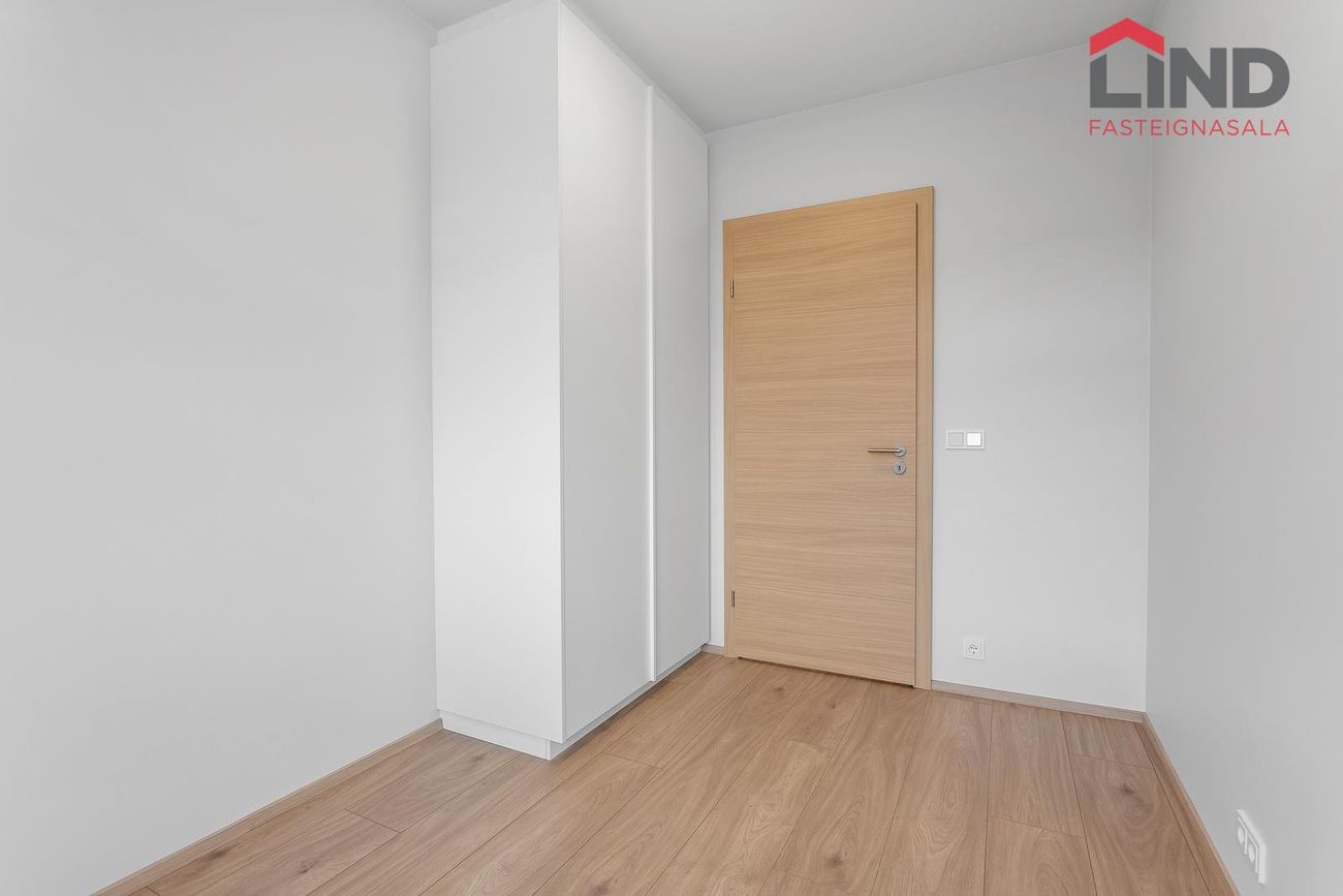 Fálkahlíð 5 - 0326, 102 Reykjavík