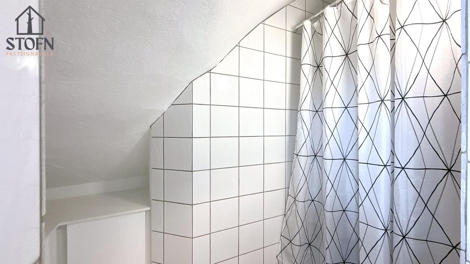 Smáratún 37, 230 Reykjanesbær