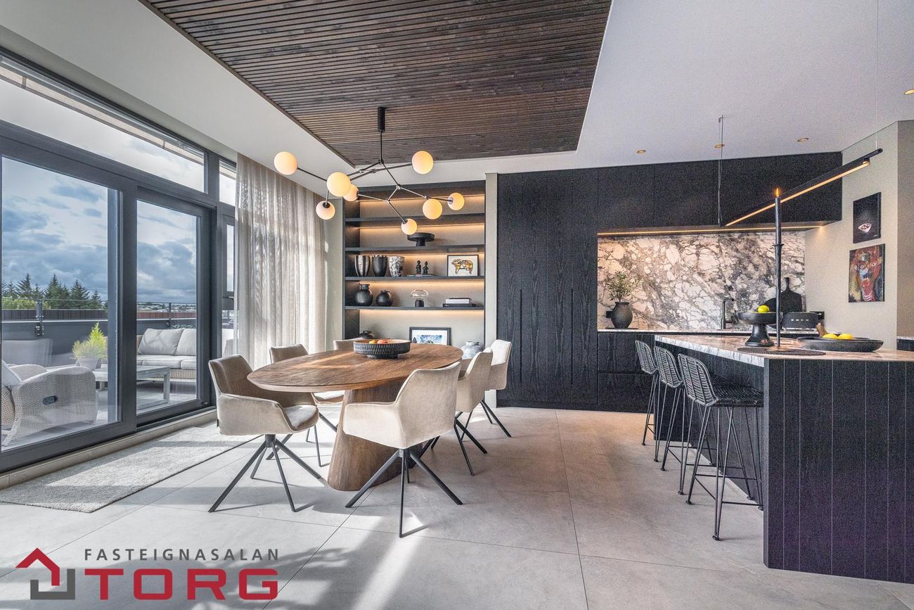 Lautarvegur 8, 103 Reykjavík