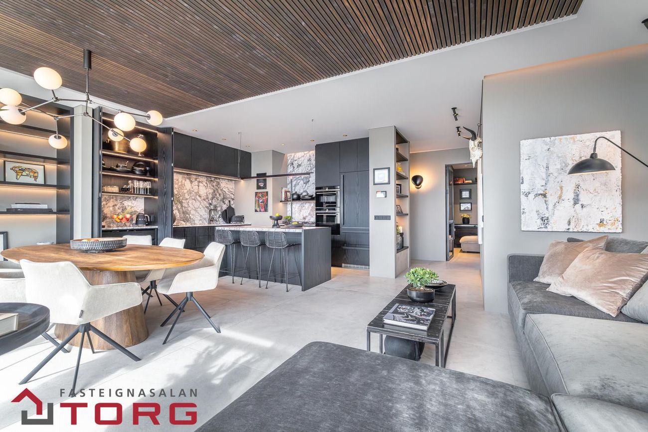 Lautarvegur 8, 103 Reykjavík