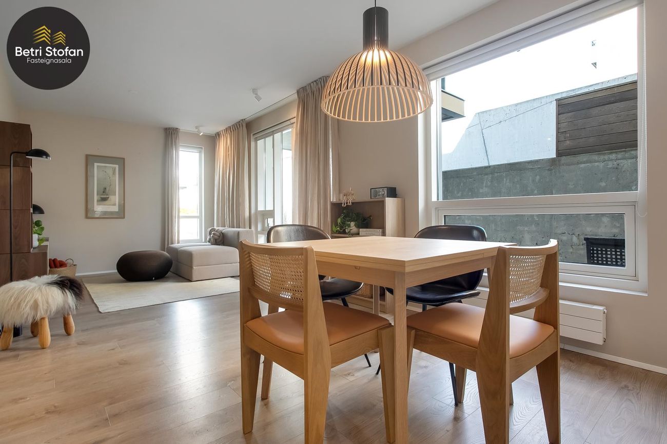 Hafnarbraut 12G, 200 Kópavogur