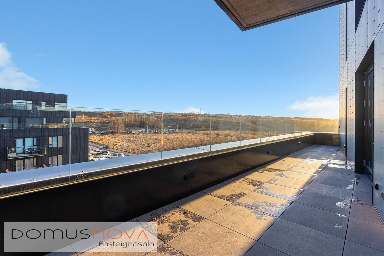 Jöfursbás 5D - 0401, 112 Reykjavík