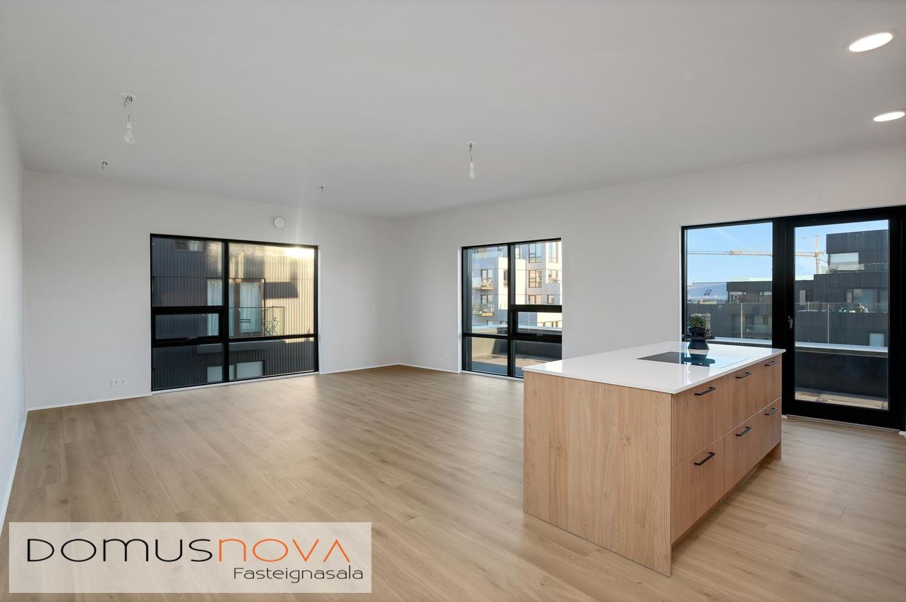 Jöfursbás 5D - 0401, 112 Reykjavík