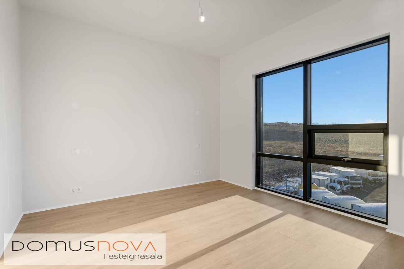 Jöfursbás 5D - 0401, 112 Reykjavík