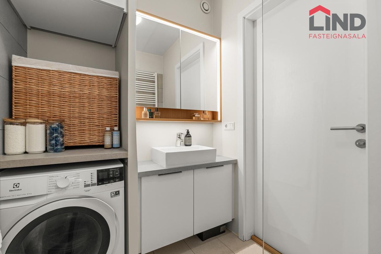 Lágaleiti 3 - 0103, 103 Reykjavík