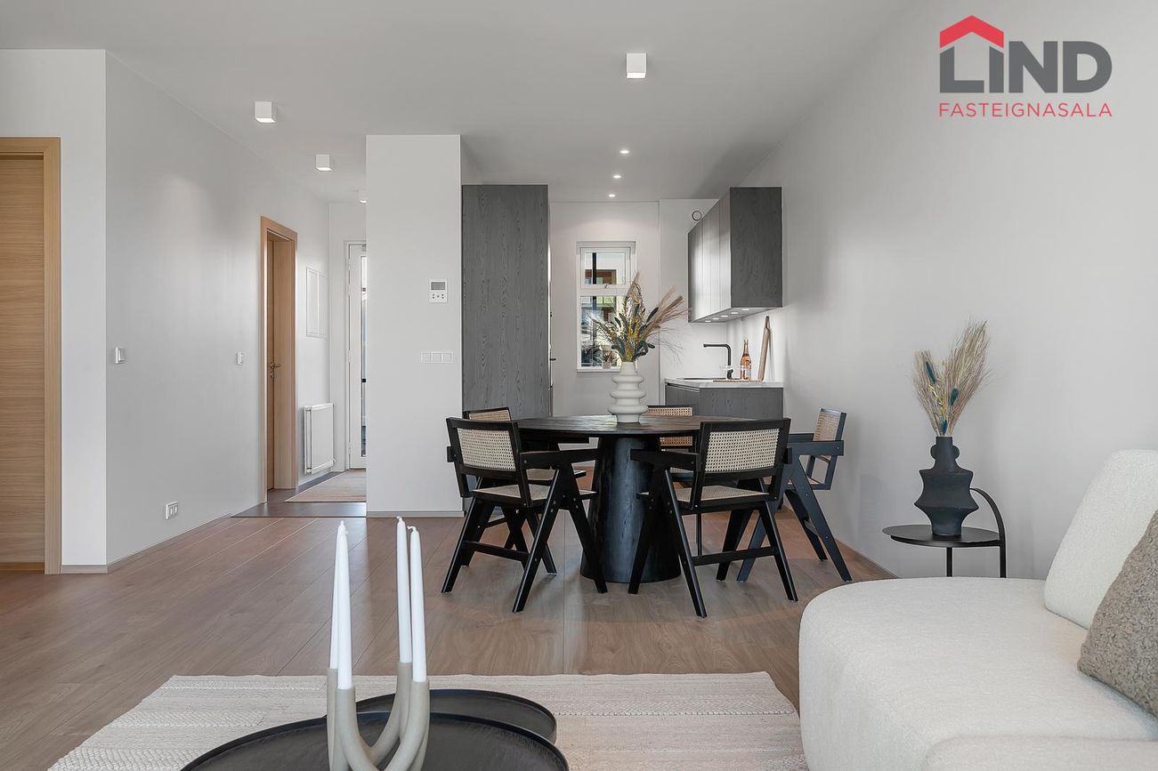 Hlíðarfótur 19, 102 Reykjavík