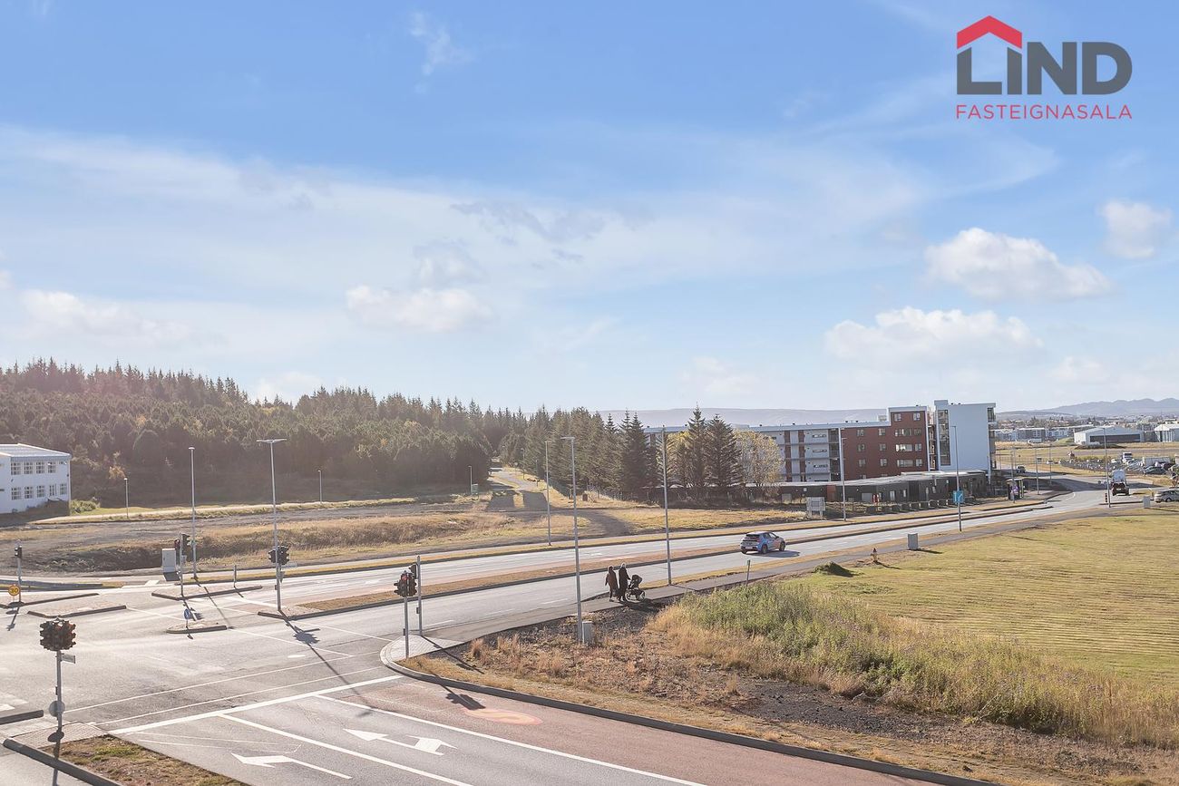 Hlíðarfótur 19, 102 Reykjavík