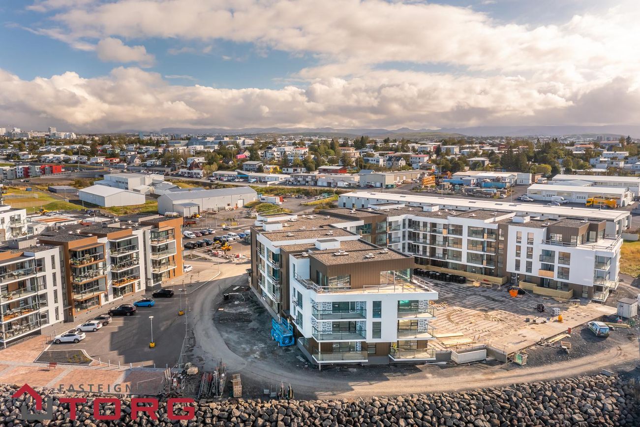 Naustavör 64 - 0105, 200 Kópavogur