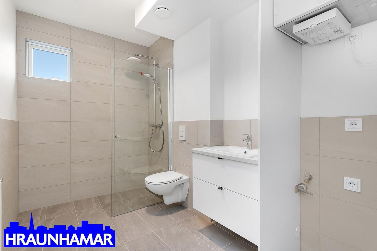 Áshamar 18 - 0502, 221 Hafnarfjörður