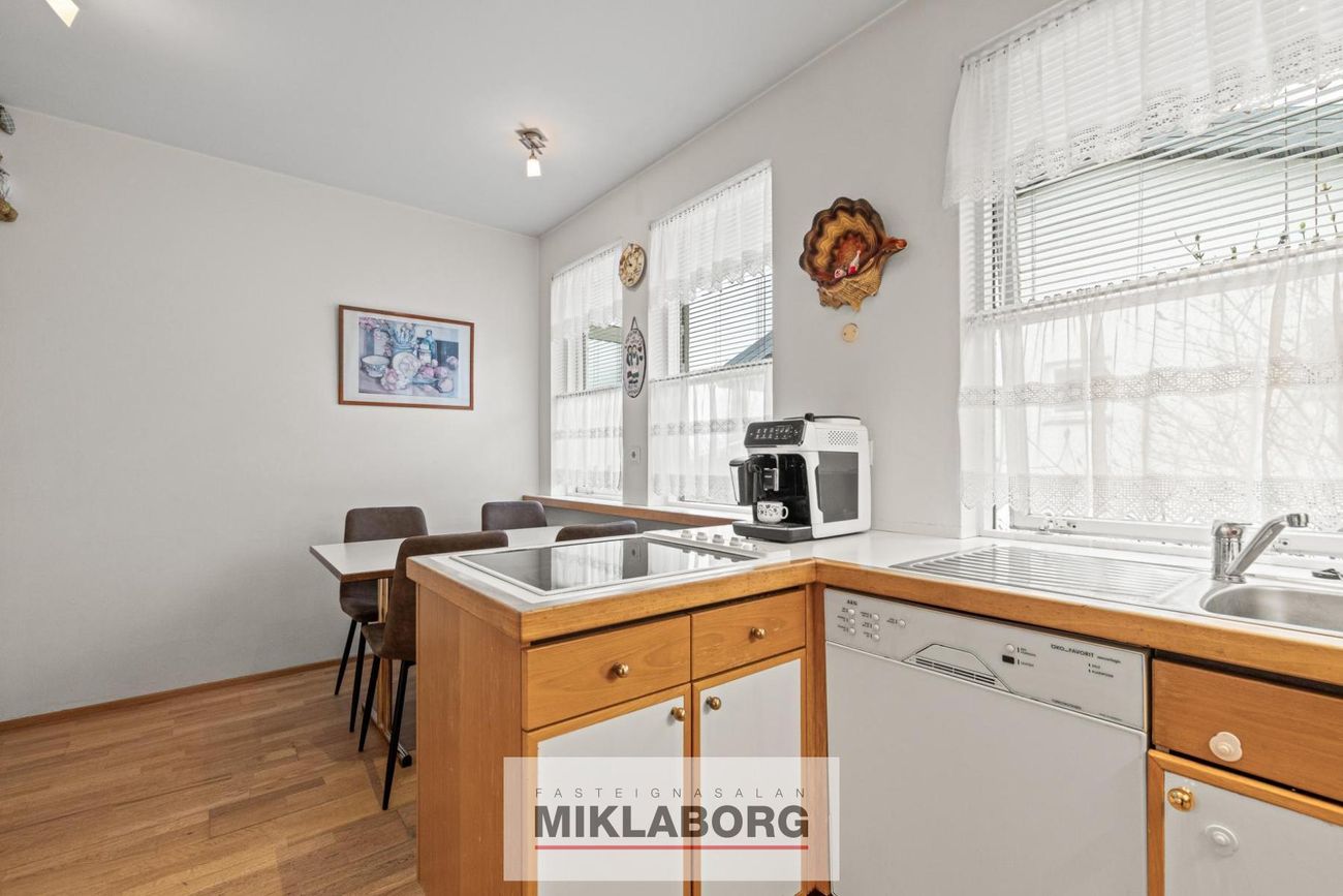 Hlíðarhjalli 30, 200 Kópavogur
