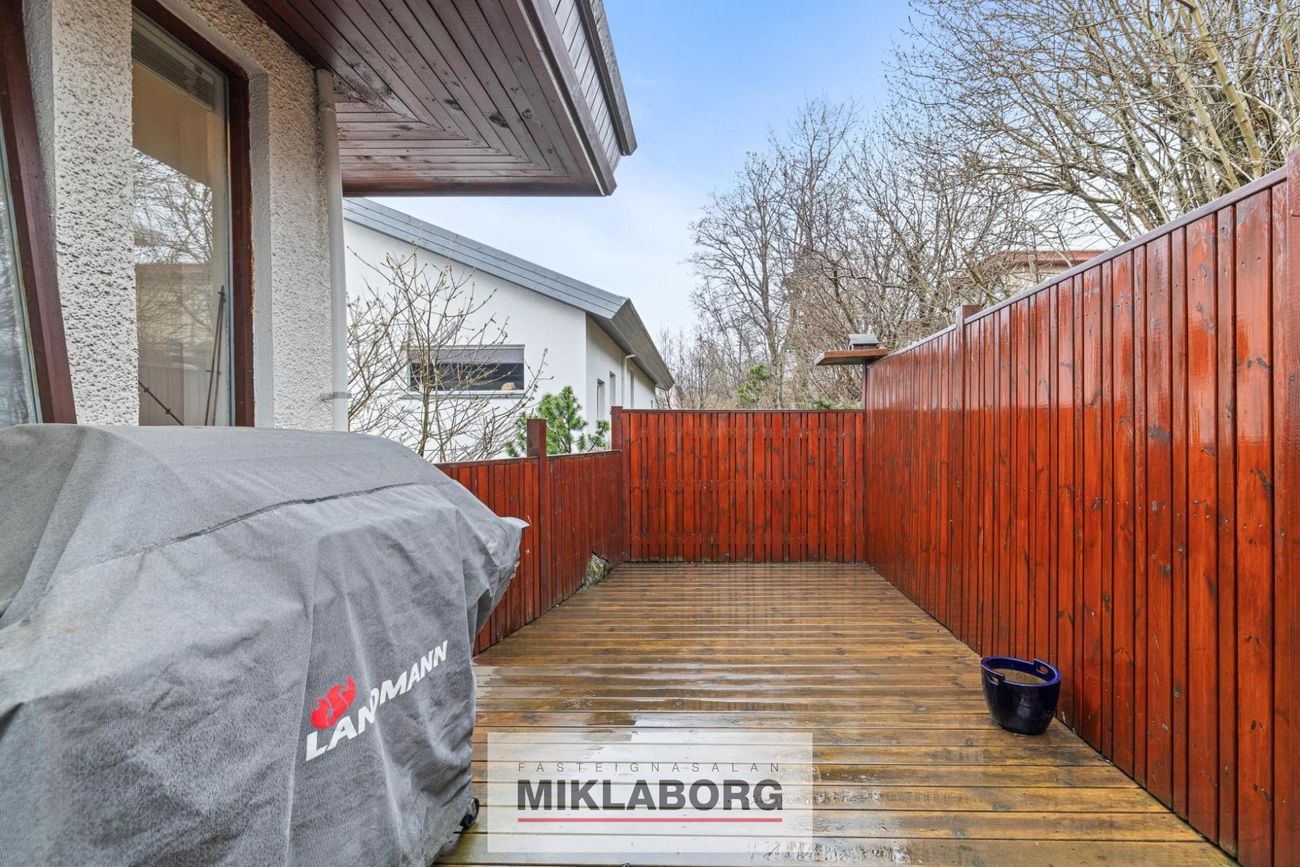 Hlíðarhjalli 30, 200 Kópavogur