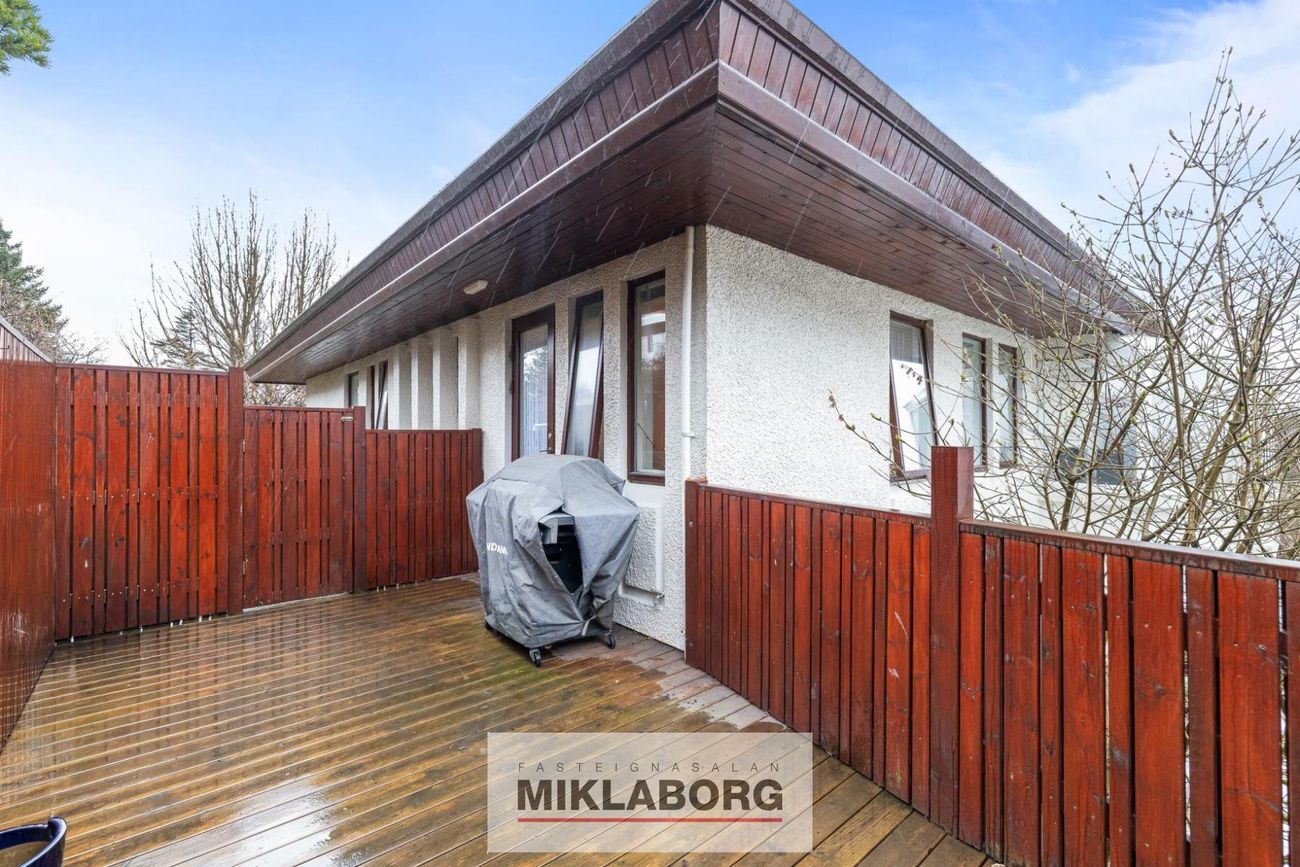 Hlíðarhjalli 30, 200 Kópavogur
