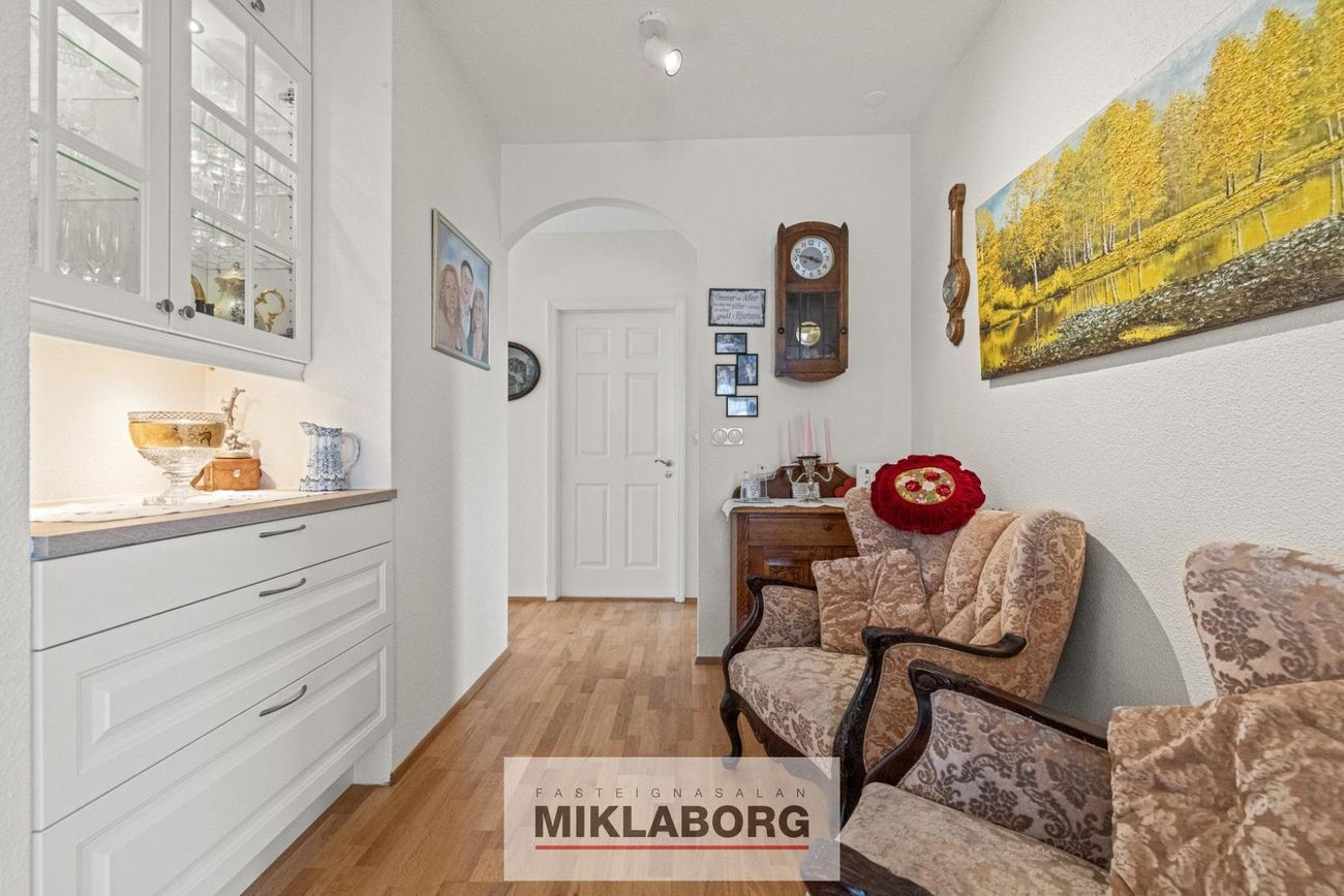 Hlíðarhjalli 30, 200 Kópavogur
