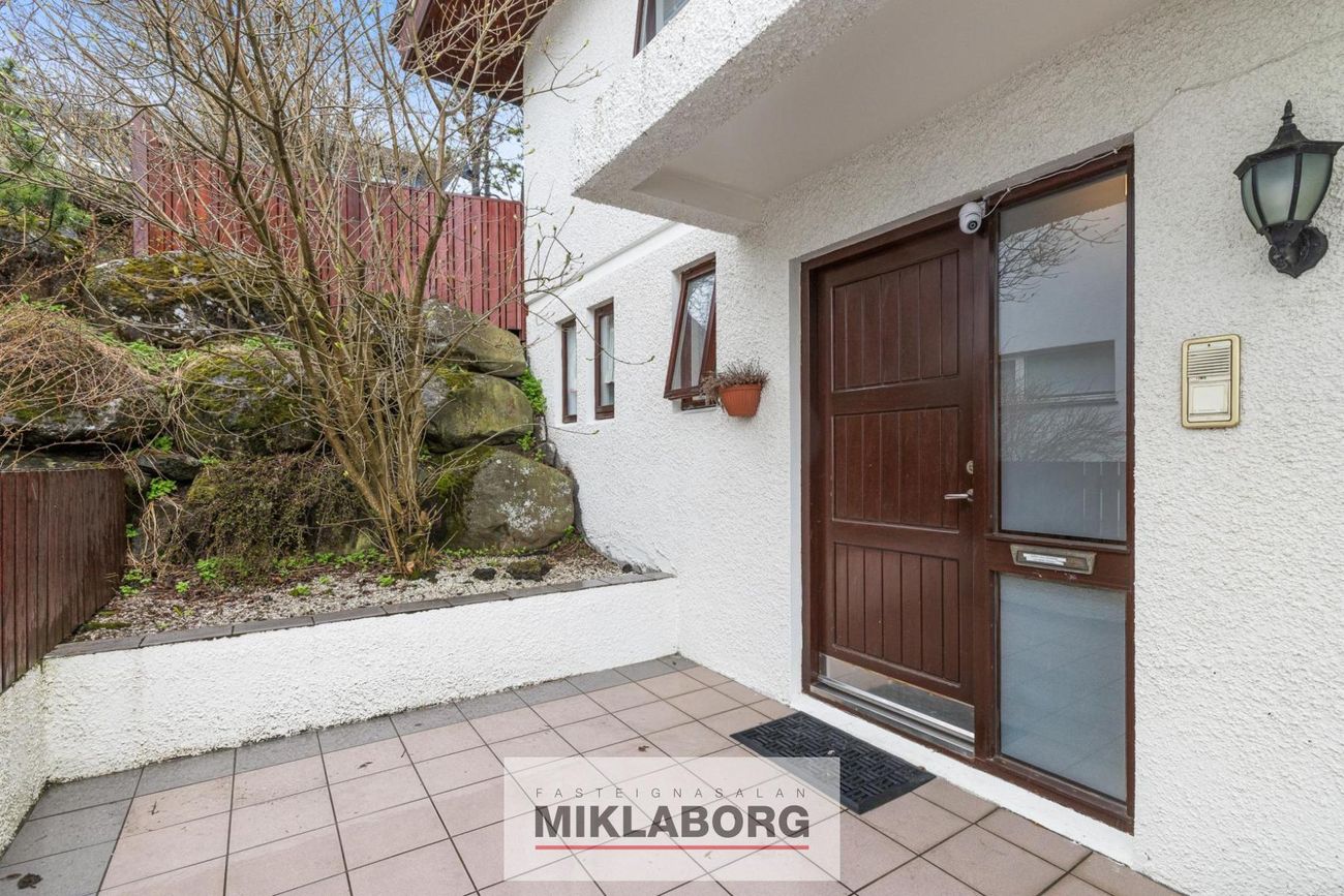 Hlíðarhjalli 30, 200 Kópavogur
