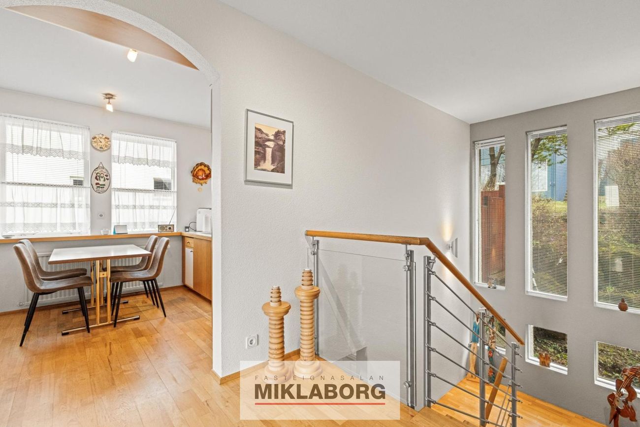 Hlíðarhjalli 30, 200 Kópavogur