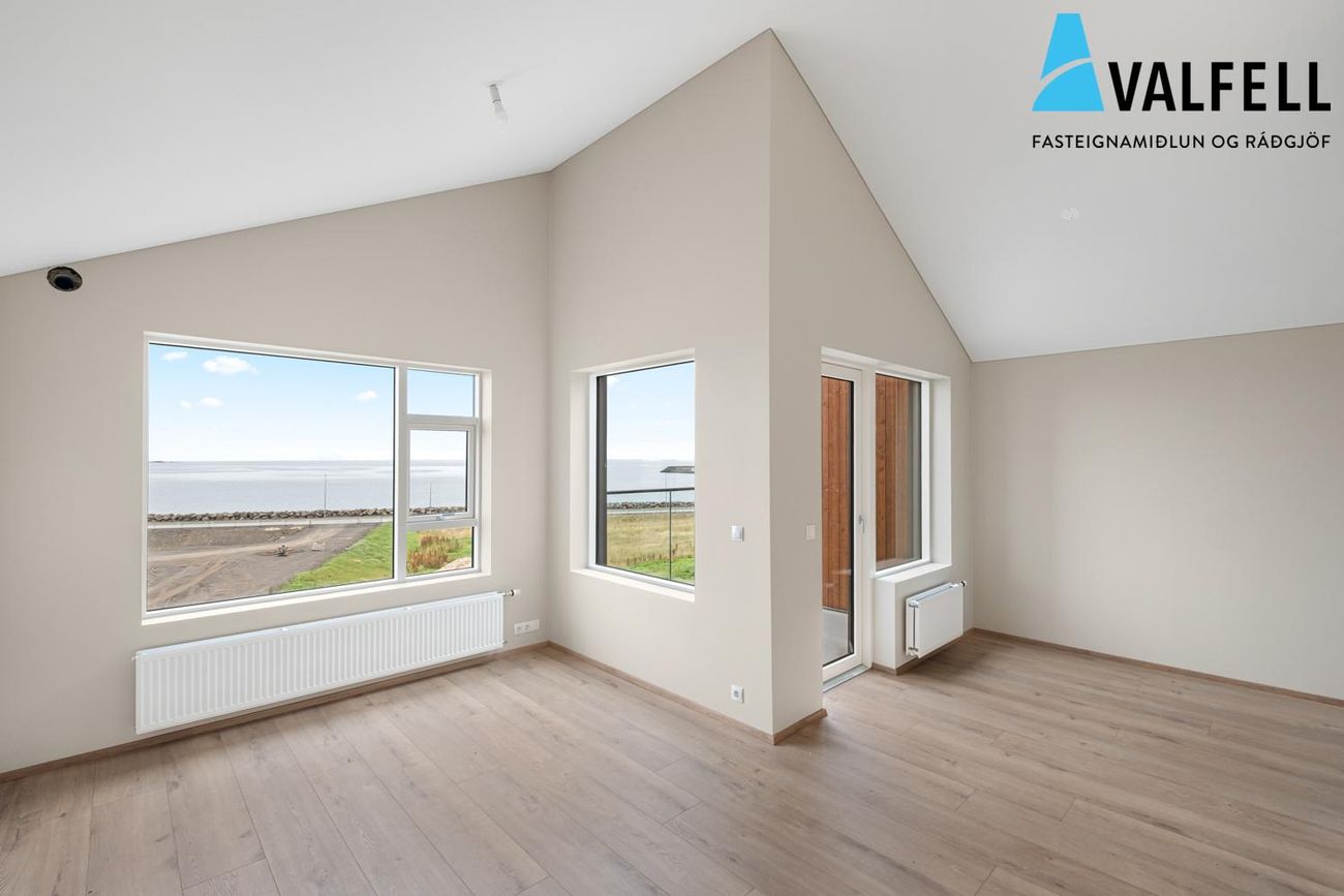 Sementsbraut 15, 300 Akranes
