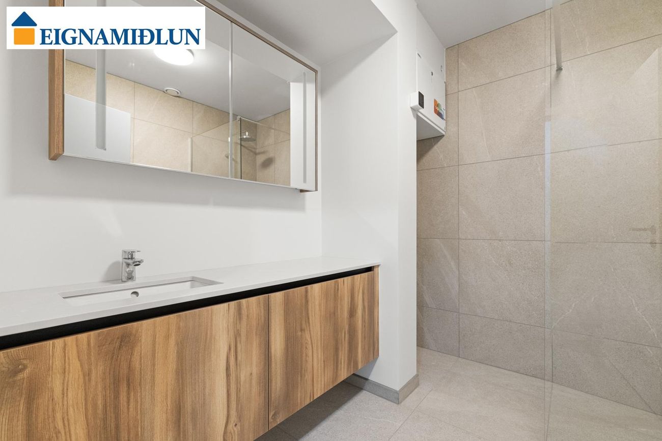 Skólatröð 8 - 0116, 200 Kópavogur