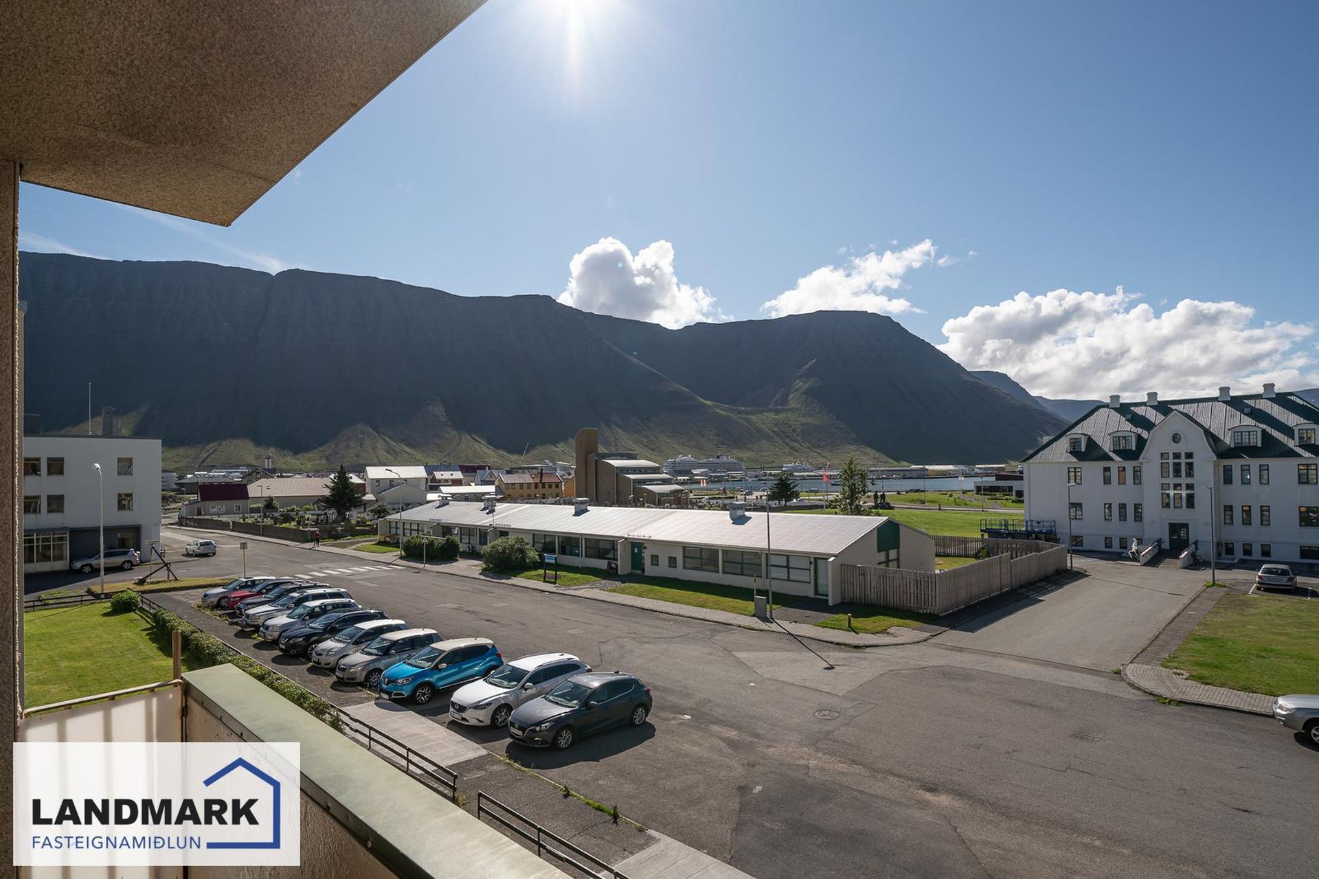 Eyrargata 8, 400 Ísafjarðarbær